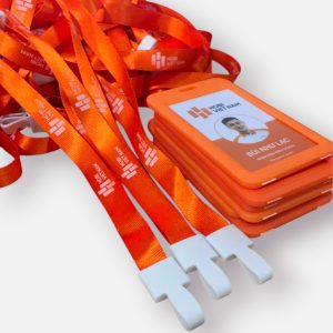 Dây thẻ + bao thẻ + thẻ nhựa pvc