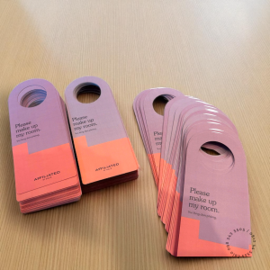 Mẫu tag treo thẻ phòng